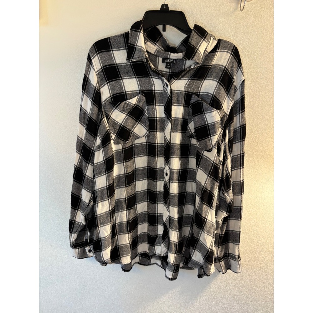 a.n.a Woman Plaid Button Down Shirt 3X Black White Rayon Long Sleeve Pockets